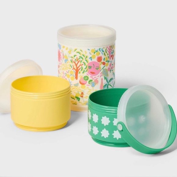 Roller Rabbit x Target Vacation
Stackable Snacklebox Brand New - Picture 3 of 10